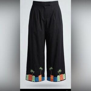 Stonebridge Embroidered Skyline Capri Pants / Black Cotton Stretch / Size 18
